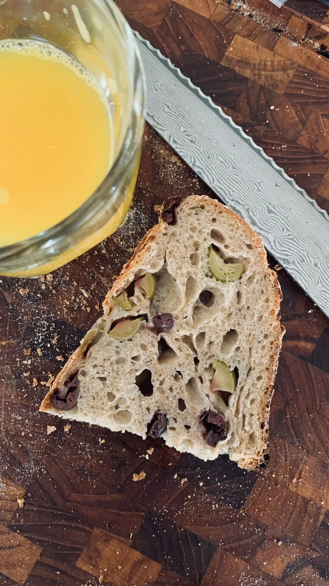 Olivenbrot mit Sauerteig